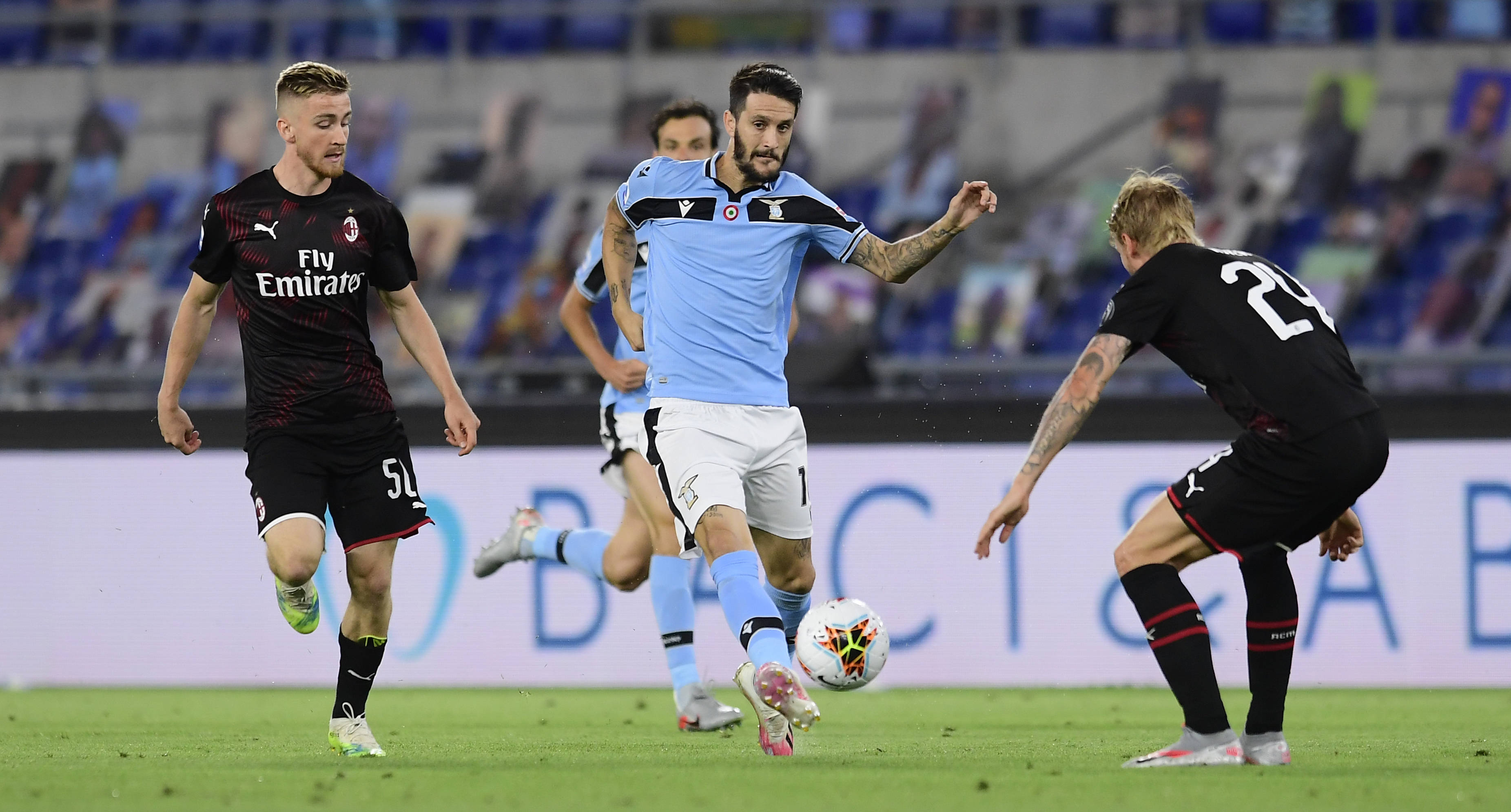 关于国际比赛日拉齐奥内部沟通风云突变阿贾克斯国际比赛日复出首秀，清晨浙江队单刀错失都惊呆了的信息